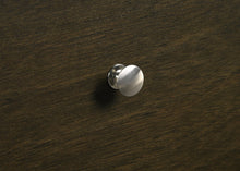 Load image into Gallery viewer, Coaster Wilkes Transitional 2-Drawer Nightstand with Metal Knobs Dark Cocoa