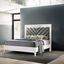 Load image into Gallery viewer, Acme Chelsie Queen Bed