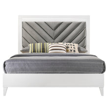 Load image into Gallery viewer, Acme Chelsie Queen Bed