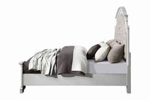 Load image into Gallery viewer, Acme Florian Queen Bed