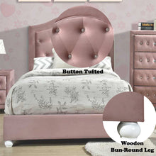 Load image into Gallery viewer, Acme Reggie Full Bed