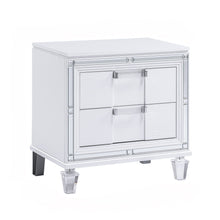 Load image into Gallery viewer, Zara White Queen 4 Piece