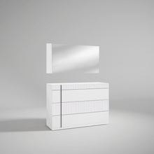 Load image into Gallery viewer, ESF Helen mirror for dressers