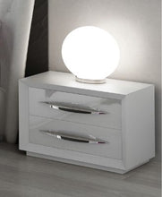 Load image into Gallery viewer, ESF Orion QS Bed with Carmen cases