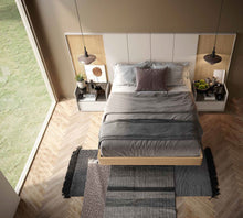 Load image into Gallery viewer, ESF Chic 017