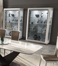 Load image into Gallery viewer, ESF Elite WHITE 2Door China