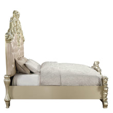 Load image into Gallery viewer, Acme Vatican Eastern King Bed