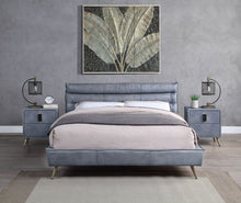 Load image into Gallery viewer, Acme Doris EK Bed