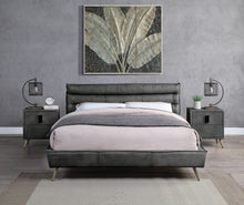 Load image into Gallery viewer, Acme Doris Queen Bed