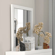 Load image into Gallery viewer, Acme Casilda Mirror
