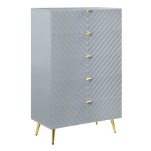 Load image into Gallery viewer, Acme Gaines Chest