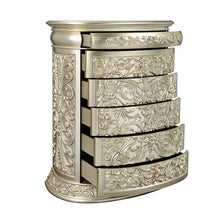 Load image into Gallery viewer, Acme Sorina Chest