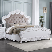 Load image into Gallery viewer, Acme Latisha Queen Bed