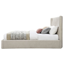 Load image into Gallery viewer, Acme Loren Queen Bed