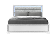 Load image into Gallery viewer, Global Furniture Soleil White King Bed