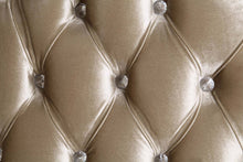 Load image into Gallery viewer, Acme Vanaheim Sofa W/7 Pillows