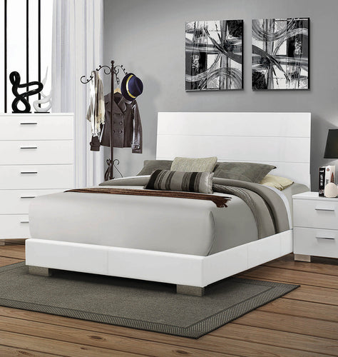 COASTER FELICITY GLOSSY WHITE CALIFORNIA KING BED