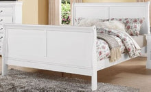 Load image into Gallery viewer, ACME LOUIS PHILIPPE III WHITE BEDROOM SET (5 PC)